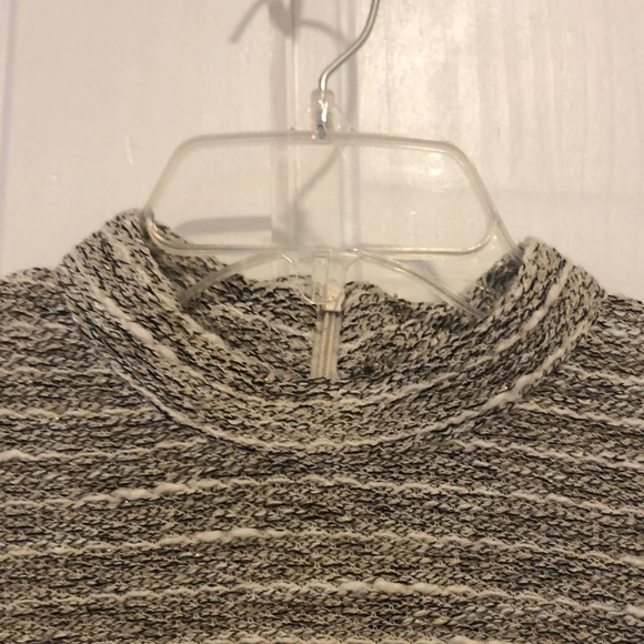 Zara bell sleeve top✨ - Picture 3 of 8